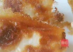 Illustration of how to make pot stickers 8