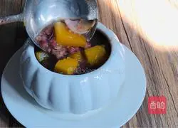 Illustration of how to make pumpkin red bean and millet porridge 10