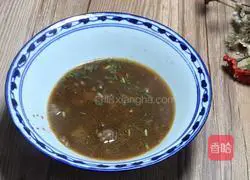 Illustration of home-style beef rice noodles 4