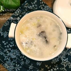 Winter melon, fungus and chicken porridge