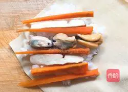 Illustration of how to make mussel rice ball bouquet 6