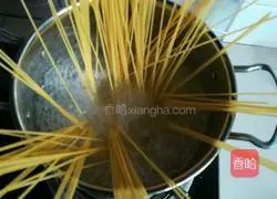 Illustration of how to make tomato pasta 6