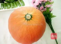 Illustration of how to make colorful flower rolls 1