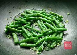 Illustration of how to make vegetarian lentil braised noodles 3