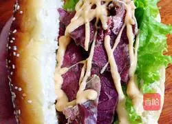 Illustration of how to make homemade burgers 6