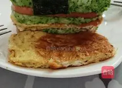 Illustration of how to make broccoli luncheon meat rice balls 5