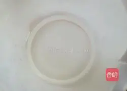 Illustration of how to make hot corn corn cake 3