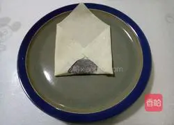 Illustration of how to wrap spring rolls 10