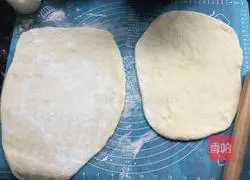 Illustration of how to make mixed fruit flower rolls 5