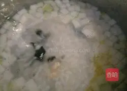 Winter Melon, Fungus and Chicken Porridge Recipe Illustration 6