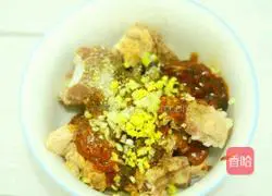 Illustration of how to cook braised pork ribs with black bean sauce 2