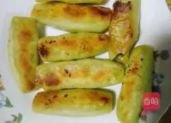 Illustration of how to make green sauce pot stickers 10