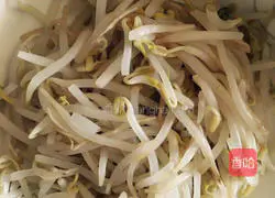 Illustration of how to make delicious cold noodles 7