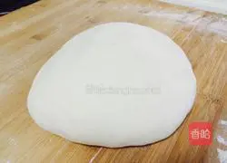 Illustration of how to make onion-flavored flower rolls 7