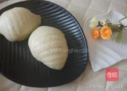 Illustration of how to make conch milk-flavored flower rolls 6