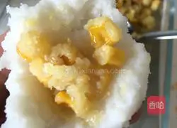 Illustration of how to make golden rice ball cake 3