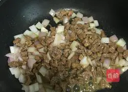 Illustration of how to make beef stewed rice 3