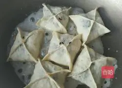 Illustration of how to make leek and egg vegetable box 15