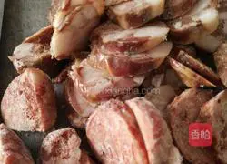 Illustration of how to make claypot rice 2