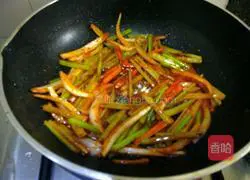 Illustration of how to make Korean squid rice bowl 8