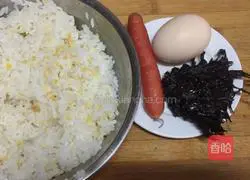 Illustration of how to make Korean rice balls 1