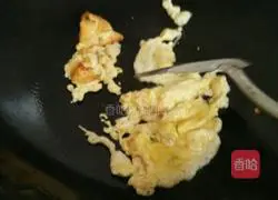 Illustration of how to make fried tomato and egg rice bowl 2