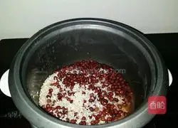 Red bean braised rice recipe 4