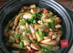 Illustration of Braised Eggplant Claypot Rice 17