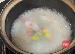 Illustration of grilled sausage and preserved egg porridge 3