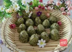 Illustration of making multigrain vegetable steamed buns 12