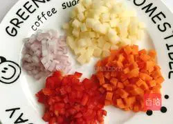 Illustration of how to make tomato, chicken and cheese stir-fry rice 4