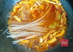 Illustration of how to make Korean spicy rice noodles 6