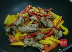 Illustration of how to make cold noodles with colored pepper and duck 4