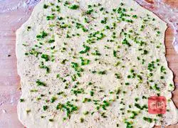 Illustration of how to make corn rolls 9