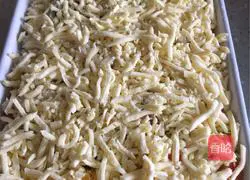 Illustration of how to make beef and shrimp baked rice 10