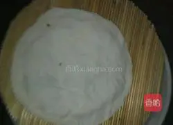 Illustration of how to make leek and egg box 2