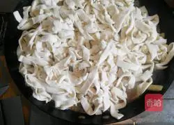 Illustration of Hohhot Braised Noodles 13