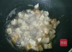 Illustration of how to make Taiwanese rice balls 4