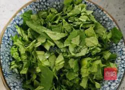 Illustration of how to make mushroom and vegetable porridge 8