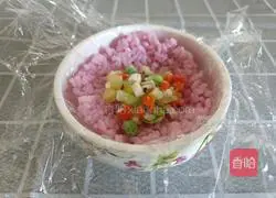 Illustration of how to make Sakura mashed potato rice balls 7