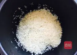 Bacon braised rice Illustration of how to make rice 1