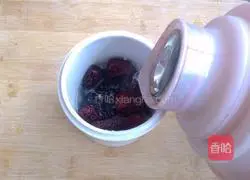Illustration of how to make black bean and jujube porridge 3