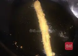 Illustration of making spring rolls 4