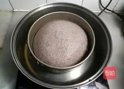 Illustration of how to make black rice cake 10