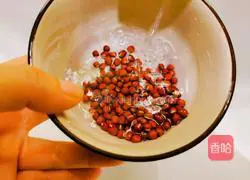 Illustration of how to make red bean and millet porridge 2