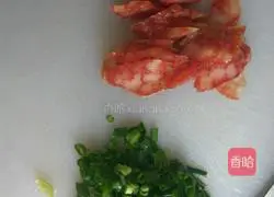 Illustration of how to make potato and sausage braised rice 3