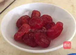 Illustration of how to make brown sugar preserved cake 2