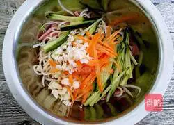 Illustration of homemade cold noodles 11