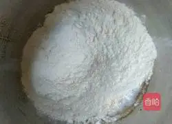 Illustration of how to make cornmeal cake 5