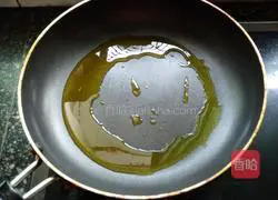 Illustration of how to make fried pasta 3